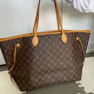 Authentic Louis Vuitton Neverfull gm shoulder bag